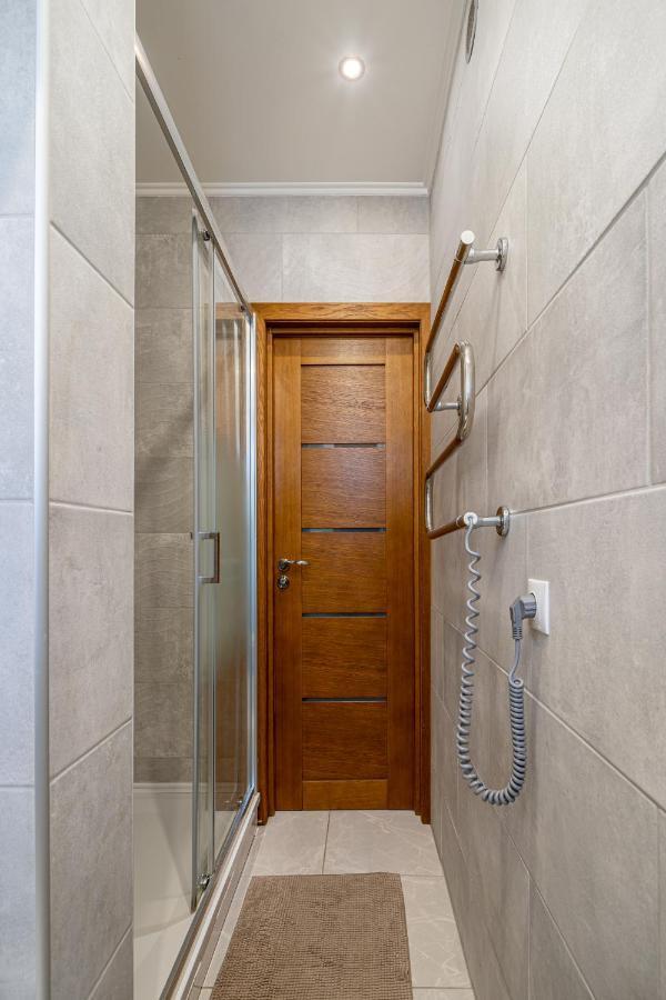 Top-Floor Studio With Courtyard View In Unesco Area, Murnieku Street Residence Riga Exterior photo